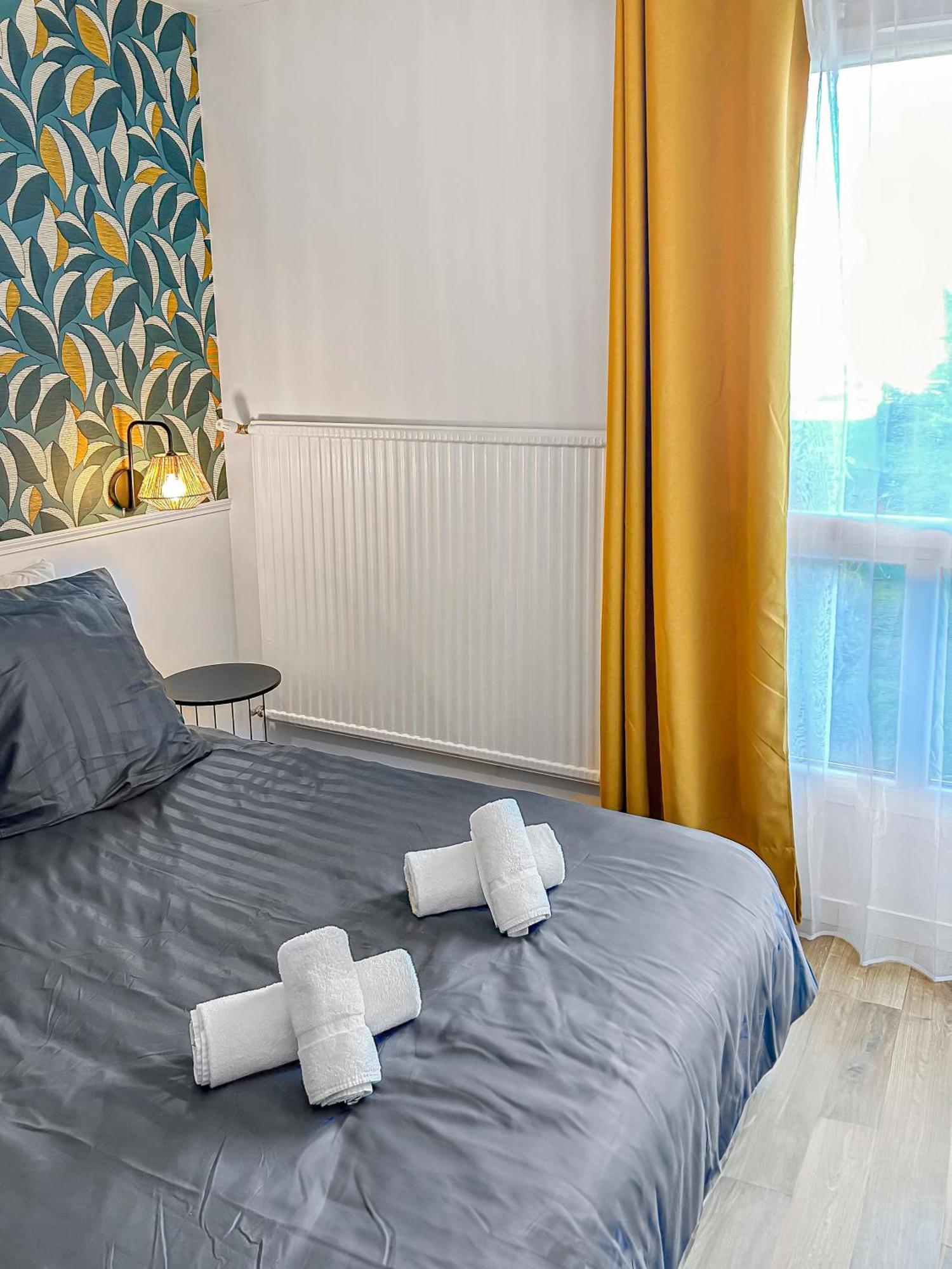 Appartement Lumineux, Wi-Fi Et Parking Prive Niort Ngoại thất bức ảnh